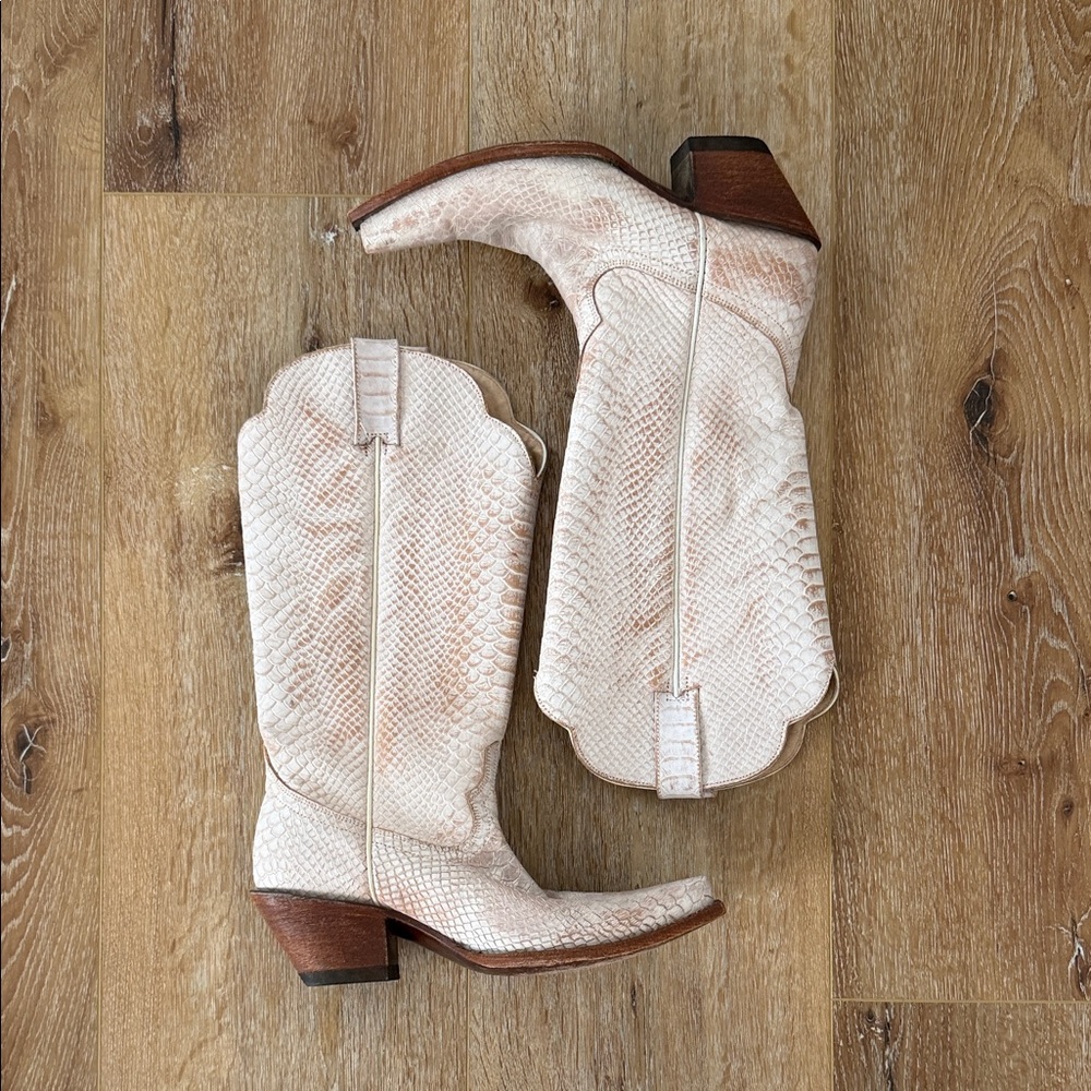 Idyllwind Snakeskin Cream Heeled Boots